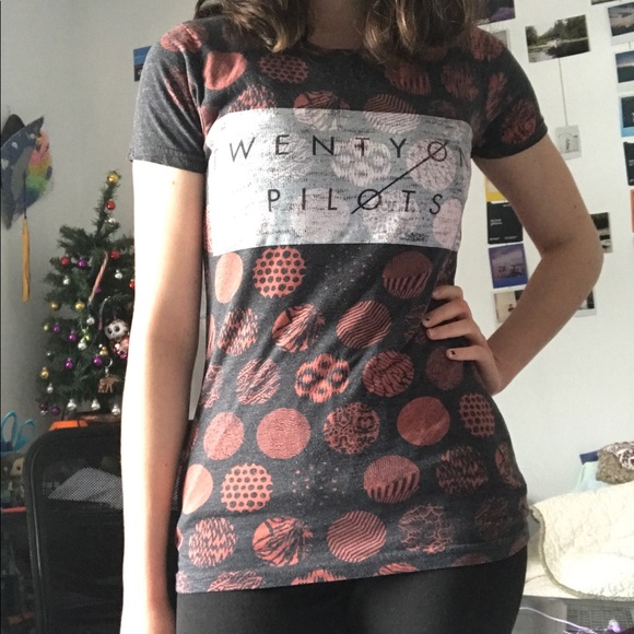 Twenty One Pilots graphic tee shirt - Picture 4 of 4